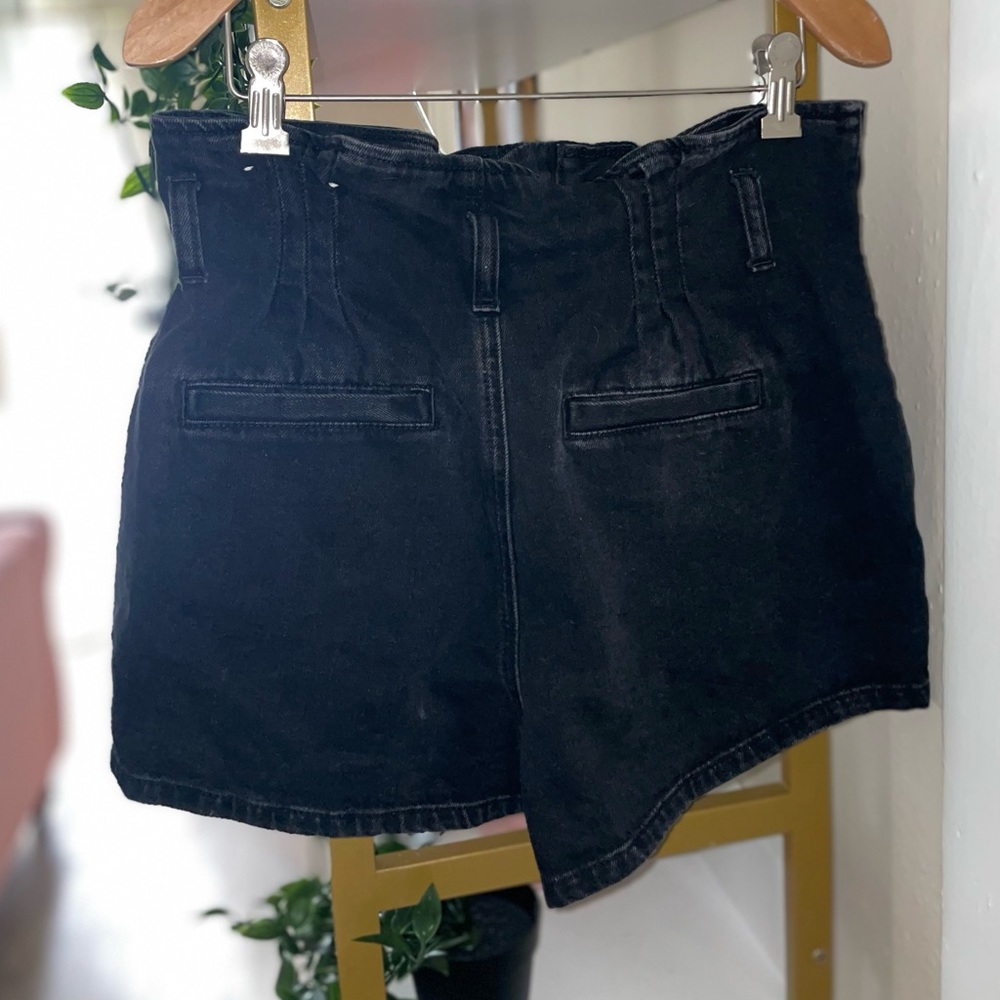 AMERICAN EAGLE paper bag shorts size 4 - Picture 3 of 3